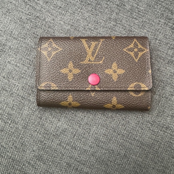 Louis Vuitton Brown and Gold Monogram Card Holder - Picture 1 of 4